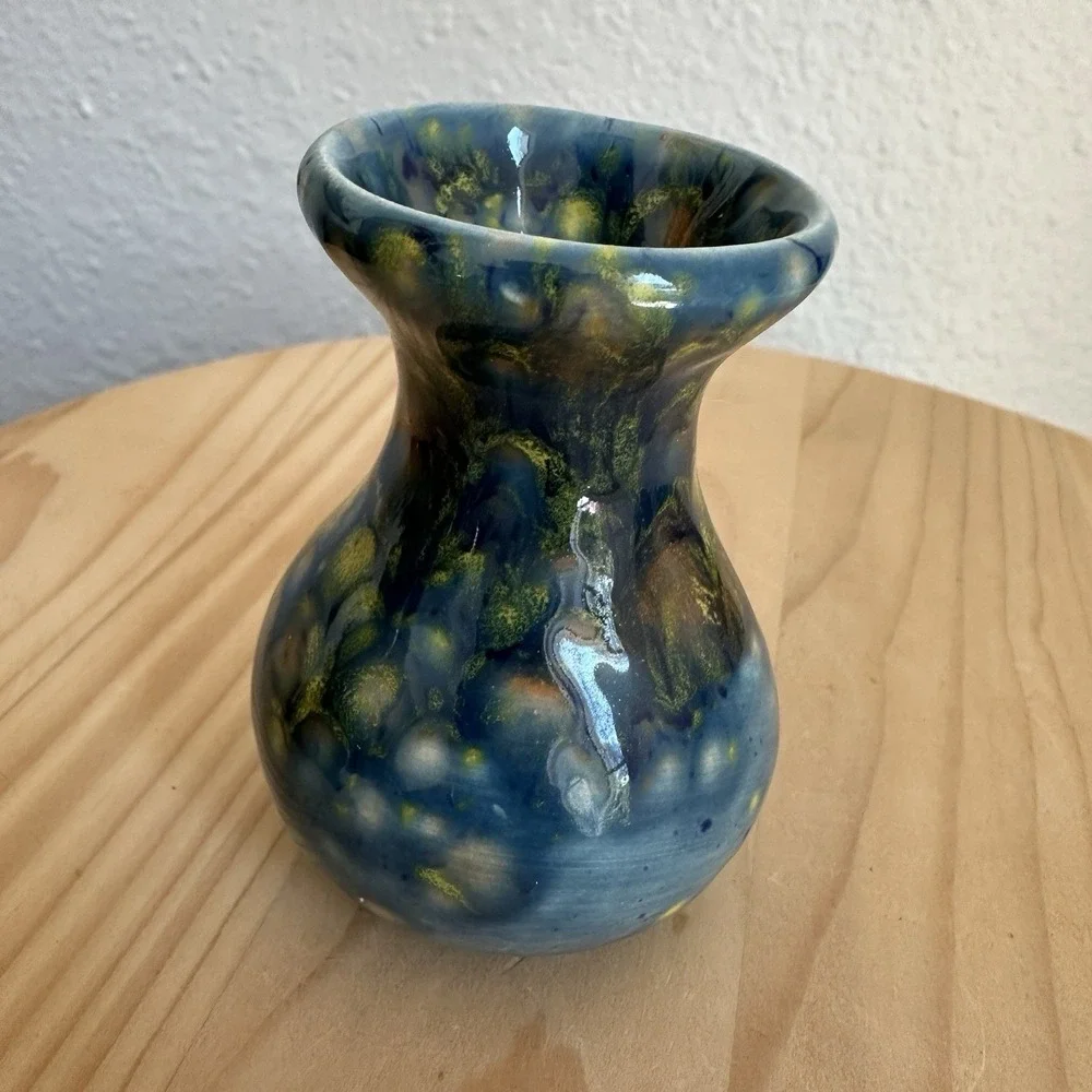 Vintage‎ Artisan Pottery 2 Inch Mini Vase Handcrafted Arizona Blue Yellow Mottle